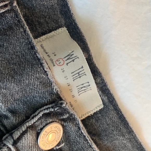 Gray Distressed Denim Shorts - Picture 3 of 8